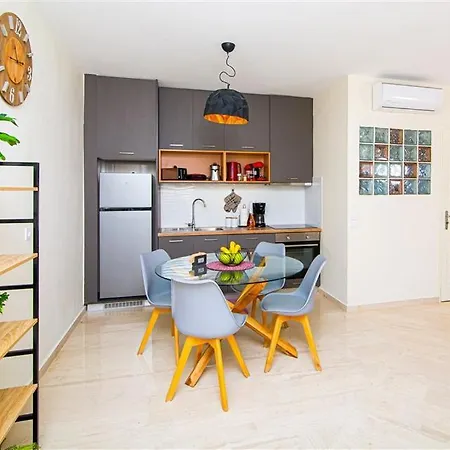 Casa Al Mare Sea View Center Апартаменты *